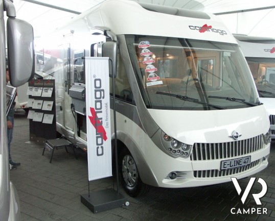 Carthago E-Line 47: motorhome di lusso con doppio pavimento passante e ampio garage in patente C