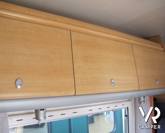 Challanger 162: occasione camper usato mansardato con letti a castello, su meccanica Ford.