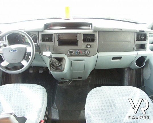 CHAUSSON FLASH 09 - camper usato con letti a castello e garage, 7 posti letto.