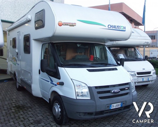 CHAUSSON FLASH 09 - camper usato con letti a castello e garage, 7 posti letto.