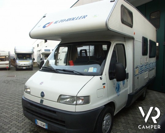 CI AUTOROLLER - camper mansardato usato a Torino. Camper per prima esperienza.