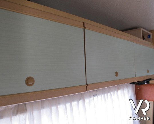 CI Carioca 40: camper usato 7 posti omologato con doppia dinette e letti a castello posteriori, in ottime condizioni di utilizzo