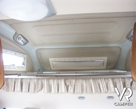 CI Mizar GLT: camper usato mansardato 7 posti letto, con ampia cucina e pochi chilometri.