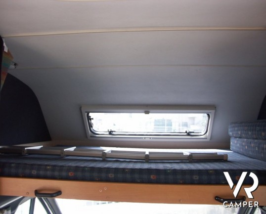 CI Riviera Garage: camper mansardato usato a Torino con ampio Garage e letto matrimoniale comodo.