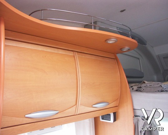 CI Riviera 110: camper usato mansardato 6 posti letto con cucina ad angolo, letti a castello posteriori, ampia dinette e meccanica M-Jet Fiat