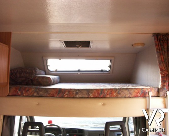 CI RIVIERA 361 - camper mansardato usato in Piemonte, per prime esperienze.