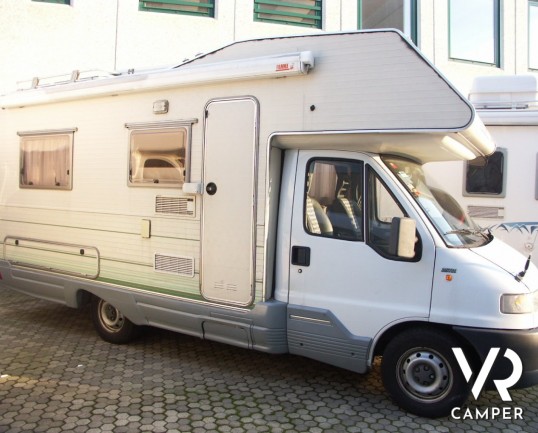 CI RIVIERA 361 - camper mansardato usato in Piemonte, per prime esperienze.
