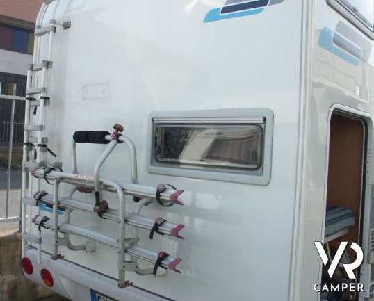 CI Riviera GT: autocaravan mansardato con letti a castello posteriori del 2006, su meccanica FIAT Ducato.