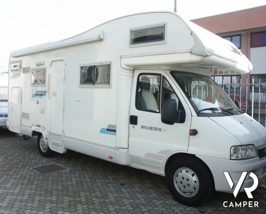 CI Riviera GT: autocaravan mansardato con letti a castello posteriori del 2006, su meccanica FIAT Ducato.