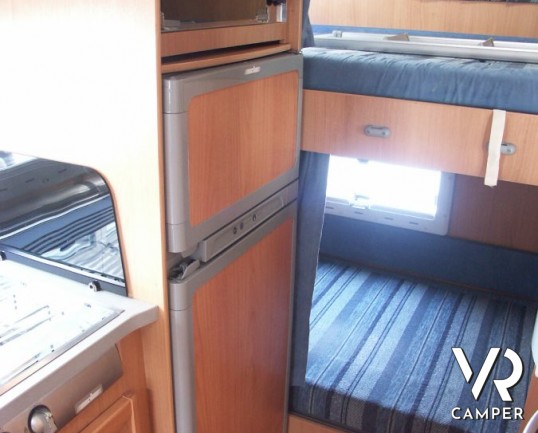 CI Riviera GT: autocaravan mansardato con letti a castello posteriori del 2006, su meccanica FIAT Ducato.