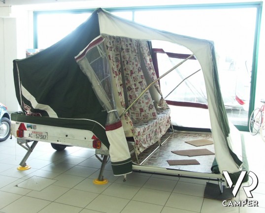 CONVER COMANCHE MONTANA - carrello tenda usato per vacanze in campeggio