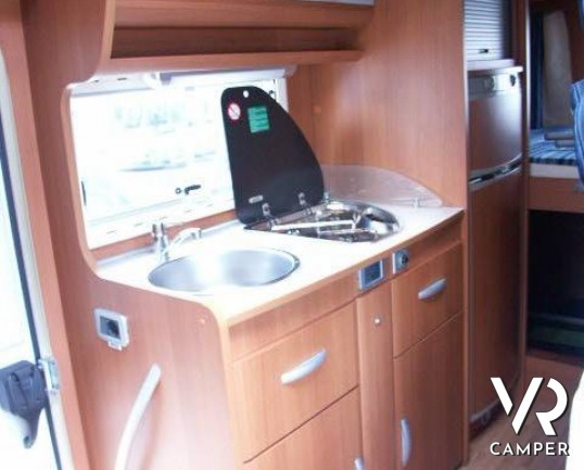 ELNAGH DUKE 46: camper usato da concessionaria con meccanica 2.3 M-Jet 130 cavalli e garage.