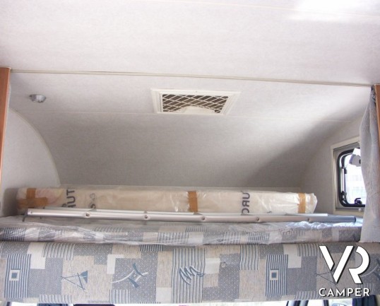 Elnagh Clipper 50: camper occasione a Torino, 7 posti a dormire e 7 posti a viaggiare, con letto a castello e pannello solare