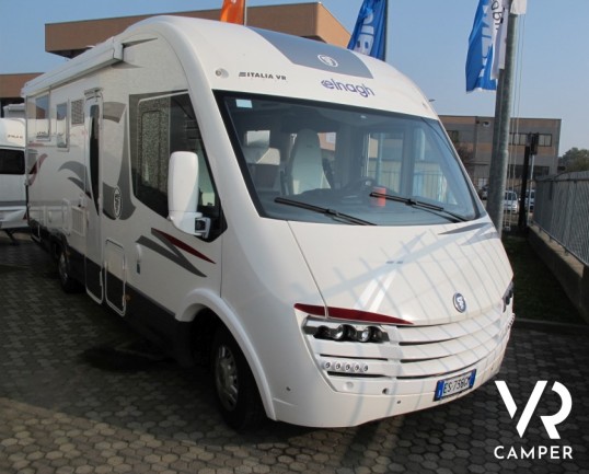 Elnagh Magnum 81 G: motorhome usato Mobilvetta con letto nautico posteriore regolabile in altezza con ampio garage. Camper full optional.