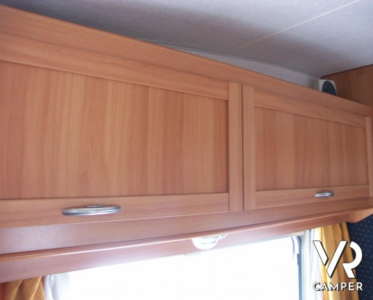 Elnagh Marlin 58: camper usato d'occasione per prime esperienza, sei posti con letti a castello e bagno grande