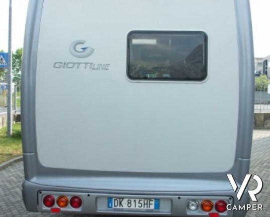 Giottiline Graal Y400 Classic: camper usato semintegrale su meccanica iveco 177cv e portamoto