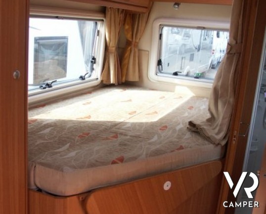 Giottiline Graal Y400 Classic: camper usato semintegrale su meccanica iveco 177cv e portamoto