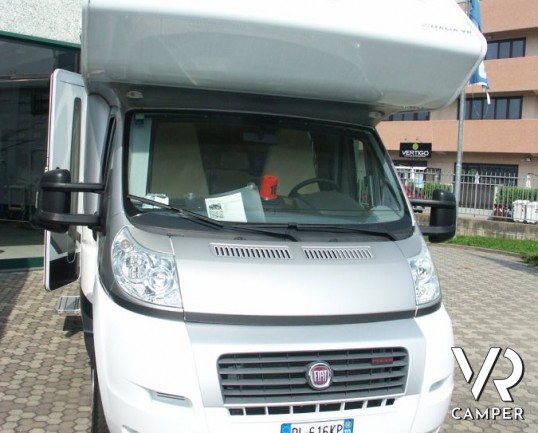 HOBBY TOSKANA 615: camper mansardato usato a Torino con letti a castello posteriori