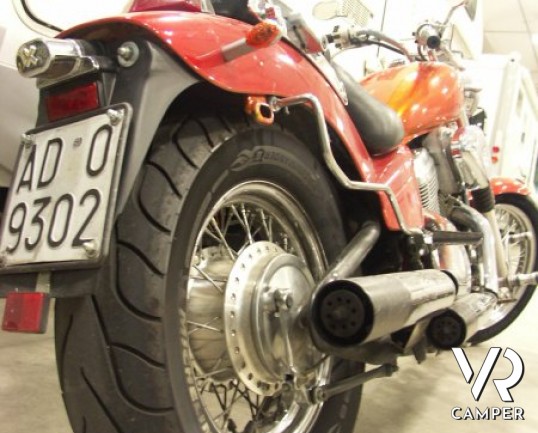 Honda Shadow 600 moto da strada