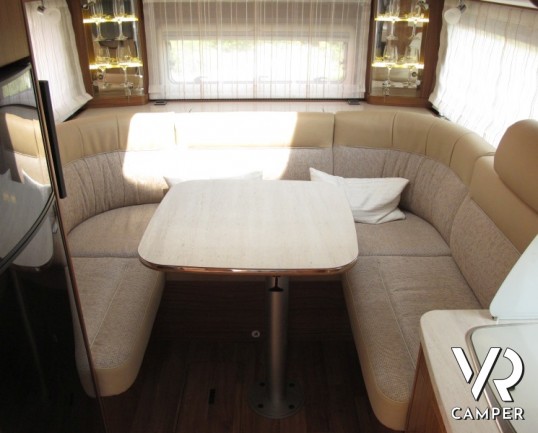 Hymer B 534 DL Duomobil: versione speciale nella classe Dynamic Line con il Duomobil, dinette a ferro di cavallo posteriore e garage