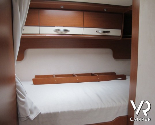 Hymer B 504: bellissimo motorhome hymer sotto i 6 metri di lunghezza, con garage, ben accessoriato e con pochi chilometri percorsi.