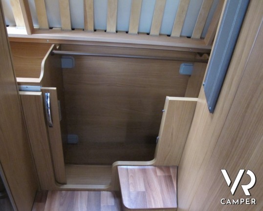 Hymer B 518 SL: camper usato motorhome a Torino, garage, compatto nelle dimensioni, con frigorifero grande e meccanica Fiat Ducato 3.0 M-Jet