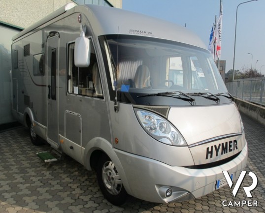 Hymer B 524 SL: camper Hymer motorhome usato con letto singolo posteriore, dinette a L, garage e bagno con doccia separata