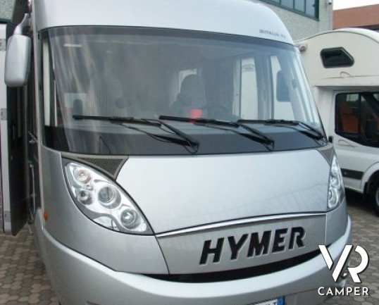 Hymer B 524 SL: camper usato motorhome con letti a castello posteriore e frigorifero da 160 litri. Telaio Al-Ko doppio pavimento con serbatoi coibenta