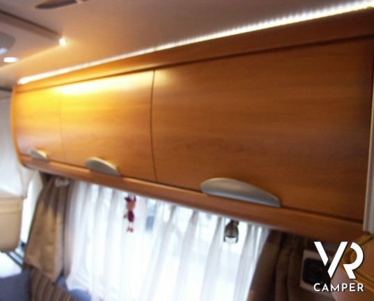 Hymer B 544 SL: camper usato motorhome con doppio pavimento AL-KO passante, full optional