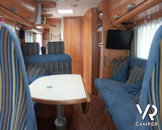 Hymer B 544 SL: camper usato motorhome con doppio pavimento AL-KO passante, full optional