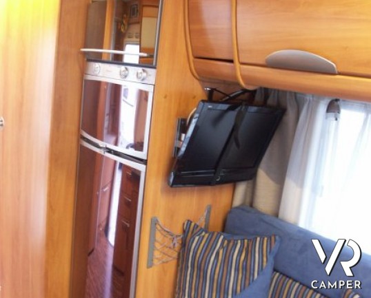 Hymer B 544 SL: camper usato motorhome con doppio pavimento AL-KO passante, full optional