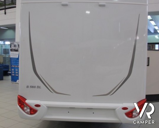 Hymer B 588 DL: camper nuovo motorhome in Piemonte, letti gemelli con ampio garage, camper leggero in patente B