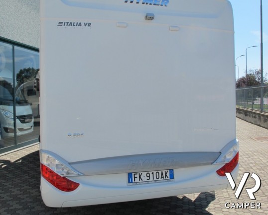 Hymer B 594 Premium Line: il massimo del motorhome tedesco, sotto i 7 metri di lunghezza con ampio garage e doppio pavimento, il motorhome per eccelle
