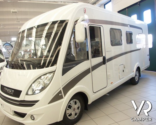 HYMER B 594 PREMIUM LINE: camper motorhome nuovo Hymer in Piemonte con ampio garage, bagno e doccia separata, lunghezza sotto i 7 metri.