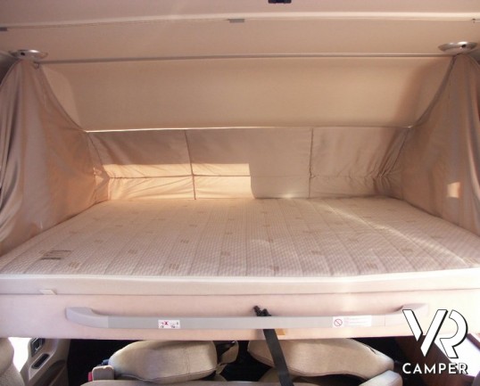 Hymer B 594 Premium Line: camper motorhome usato recente con garage, bagno doccia separata e sotto i 7 metri di lunghezza