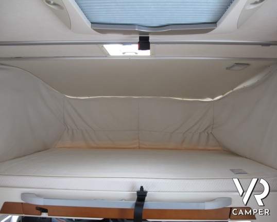 Hymer B 614 SL Star Edition: spendido motorhome Hymer usato con ampio garage, sotto i 7 metri di lunghezza, versione speciale con colorazione Champagn