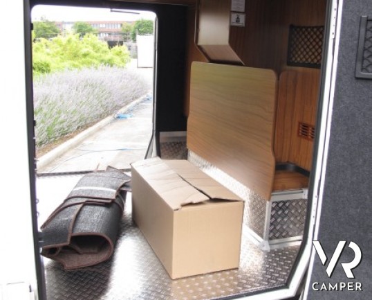 Hymer B 680 Star Line: maxi motorhome nuovo Hymer gemellato, con trazione posteriore, letti gemelli, ampia dinette