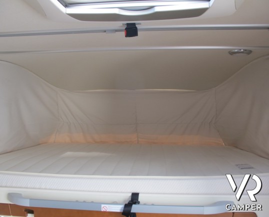 Hymer B 694 SL Star Edition: motorhome hymer usato recente con doppio pavimento, bagno e doccia separato, ampio garage e molto ben accessoriato