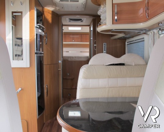 Hymer B 694 SL Star Edition: motorhome hymer usato recente con doppio pavimento, bagno e doccia separato, ampio garage e molto ben accessoriato