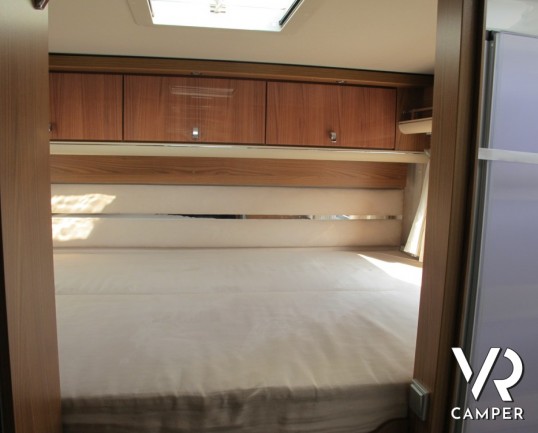 Hymer B 694 SL Star Edition: motorhome hymer usato recente con doppio pavimento, bagno e doccia separato, ampio garage e molto ben accessoriato