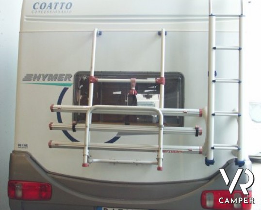 Hymer Camp 524: camper usato mansardato di piccole dimensioni con letto a castello in coda e ampia mansarda