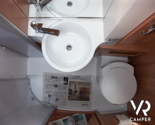 HYMER CAMP 614 STAR EDITION:mansardato usato con sistema coibentazione PUAL HYMER, ampio garage e meccanica Fiat 3.0 M-Jet