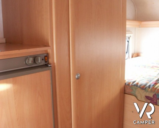 HYMER CAMP SWING 644 GARAGE: mansardato usato in piemonte, hymer con garage e letto matrimoniale in coda.