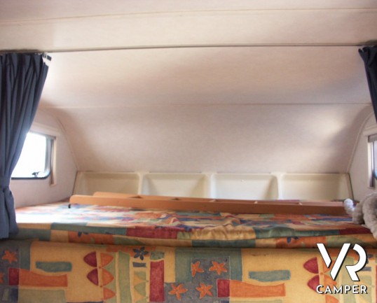 HYMER CAMP SWING 644 GARAGE: mansardato usato in piemonte, hymer con garage e letto matrimoniale in coda.