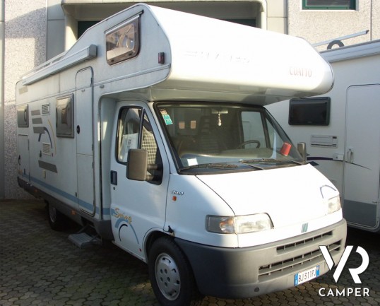 HYMER CAMP SWING 644 GARAGE: mansardato usato in piemonte, hymer con garage e letto matrimoniale in coda.