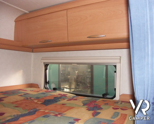 HYMER CAMP SWING 644 GARAGE: mansardato usato in piemonte, hymer con garage e letto matrimoniale in coda.