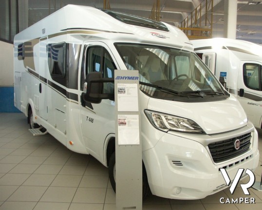 CARADO T 448: camper semintegrale nuovo con letti gemelli, 4 posti letto e ampio garage. In Piemonte solo da Italia VR.