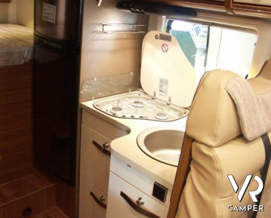 ymer Exsis-I 564 Experience: camper motorhome nuovo in versione speciale con antenna satellitare automatica e TV