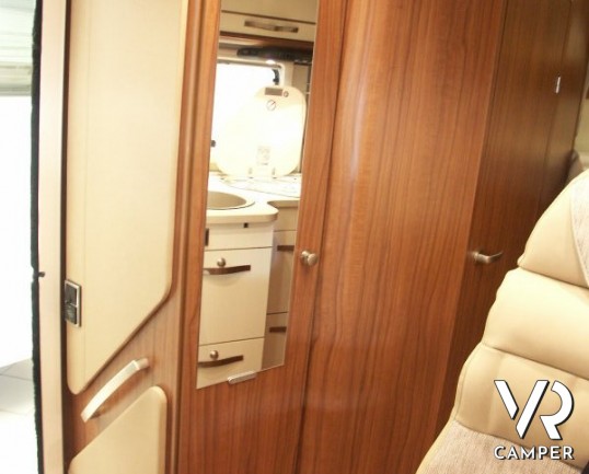 ymer Exsis-I 564 Experience: camper motorhome nuovo in versione speciale con antenna satellitare automatica e TV