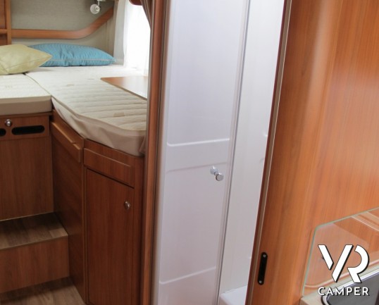 Hymer Exsis-I 678: nuovo motorhome Hymer con letti gemelli posteriori, dinette a L e bagno e doccia separata. Nuovo modello 2018